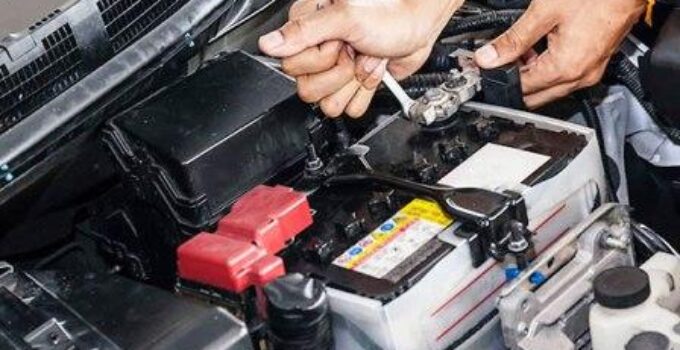 How to Disconnect and Reconnect a Car Battery